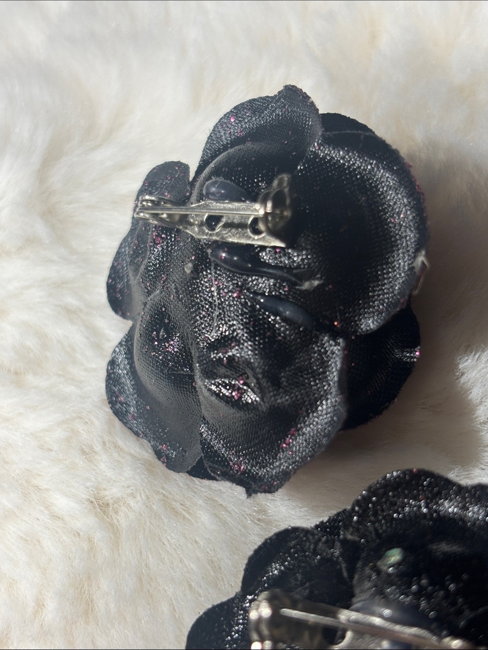 Vintage Glitter Rose Brooch Set - Picture 5 of 9